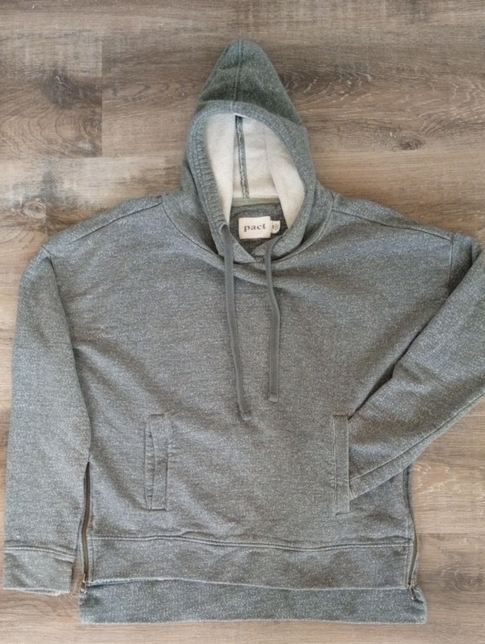 Pact 100% Organic Cotton Hooded Pullover Sweatshirt Size Medium